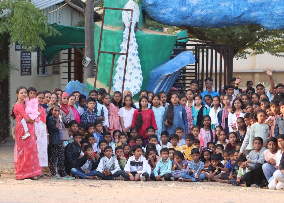 School photo 25
